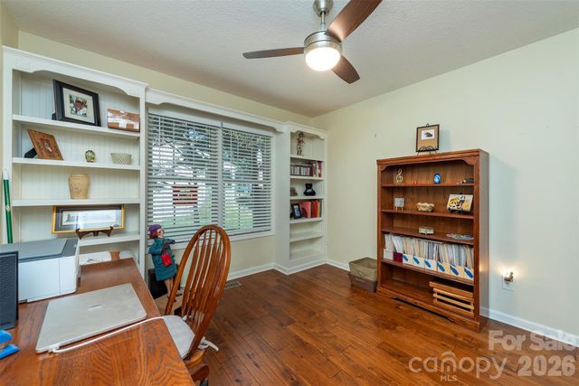 38 Eden Glen Road, Black Mountain, NC 28711