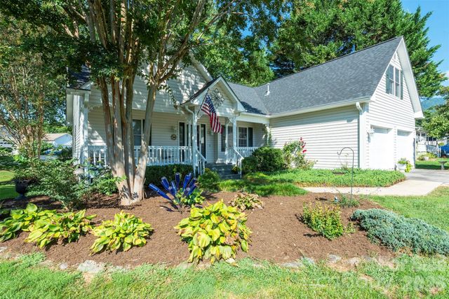 38 Eden Glen Road, Black Mountain, NC 28711