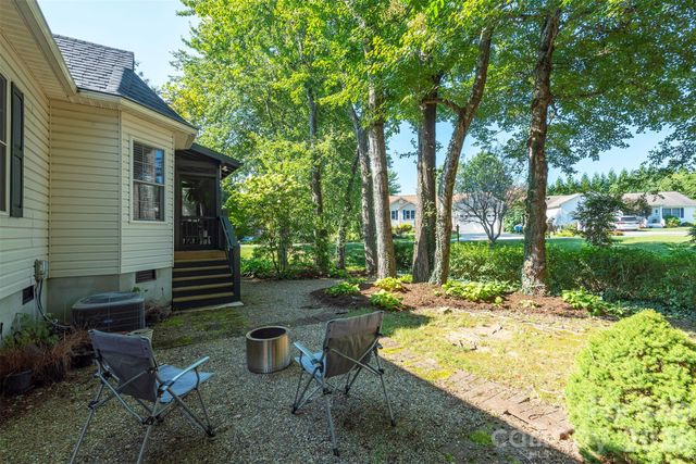 38 Eden Glen Road, Black Mountain, NC 28711