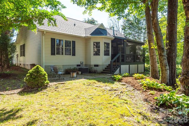 38 Eden Glen Road, Black Mountain, NC 28711
