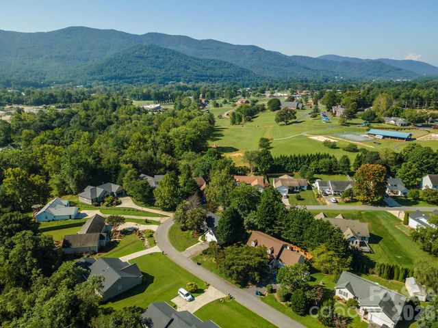 38 Eden Glen Road, Black Mountain, NC 28711