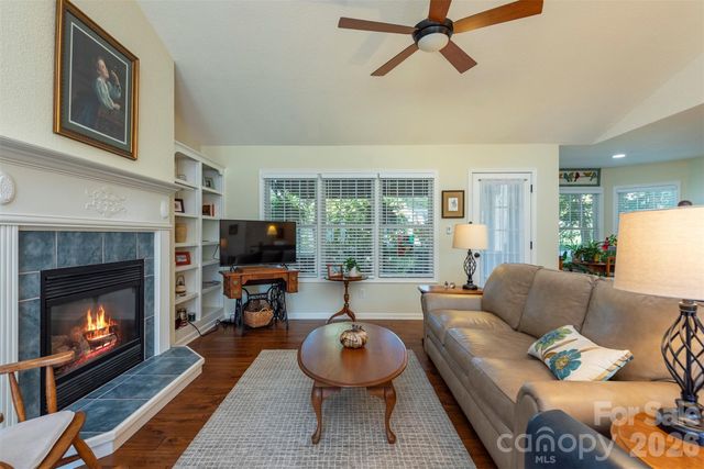 38 Eden Glen Road, Black Mountain, NC 28711