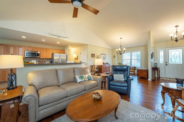 38 Eden Glen Road, Black Mountain, NC 28711