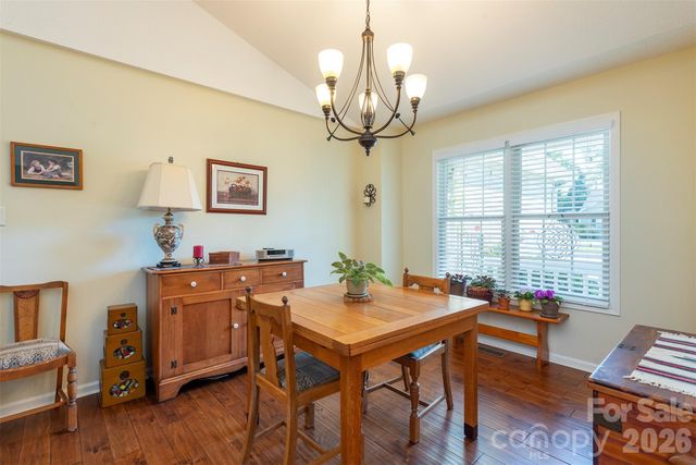 38 Eden Glen Road, Black Mountain, NC 28711