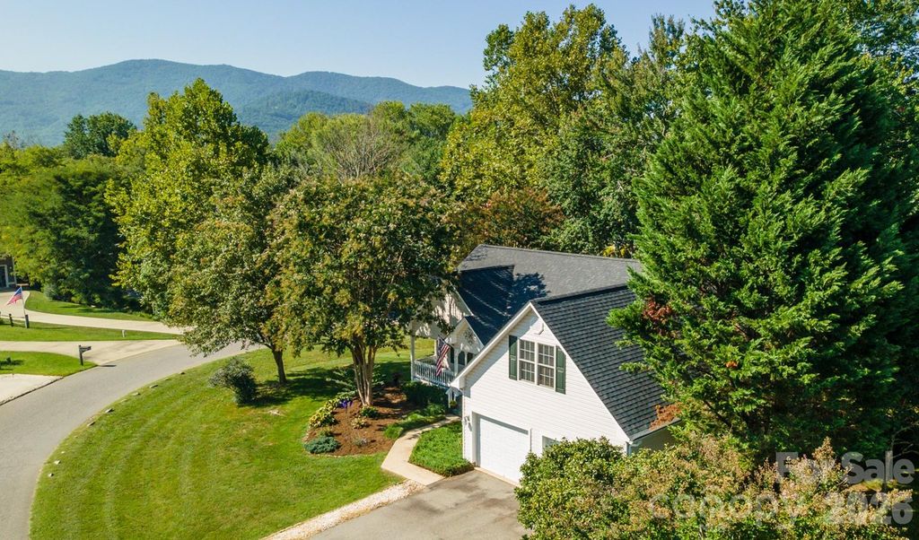 38 Eden Glen Road, Black Mountain, NC 28711