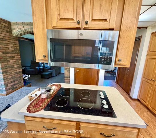1616 E Clinton, Charlotte, MI 48813