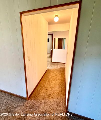 1616 E Clinton, Charlotte, MI 48813