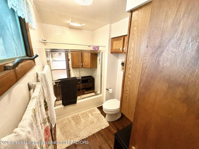 1616 E Clinton, Charlotte, MI 48813