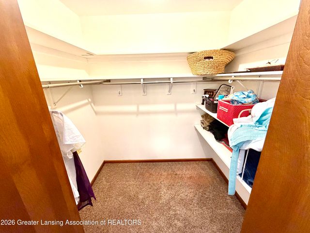 1616 E Clinton, Charlotte, MI 48813