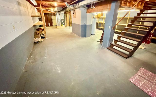 1616 E Clinton, Charlotte, MI 48813