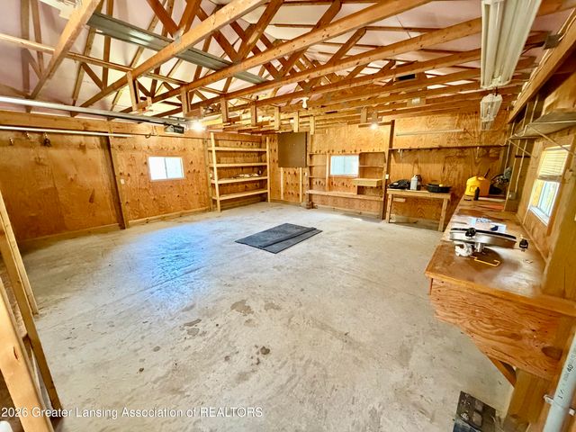 1616 E Clinton, Charlotte, MI 48813