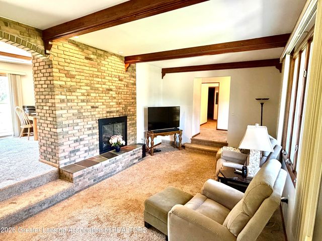 1616 E Clinton, Charlotte, MI 48813