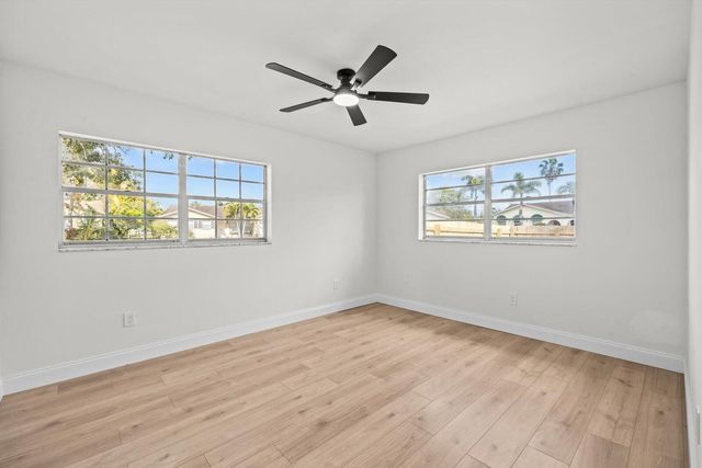 8844 SW 6th Street, Boca Raton, FL 33433