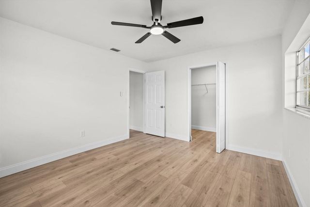 8844 SW 6th Street, Boca Raton, FL 33433