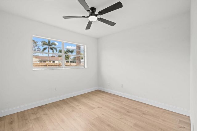 8844 SW 6th Street, Boca Raton, FL 33433
