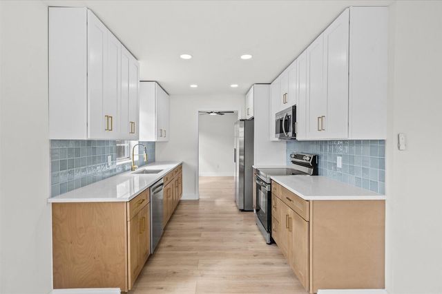 8844 SW 6th Street, Boca Raton, FL 33433