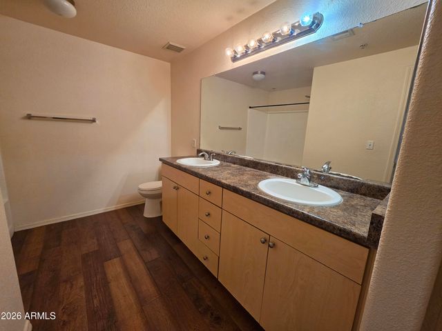 18416 N CAVE CREEK Road 1006, Phoenix, AZ 85032