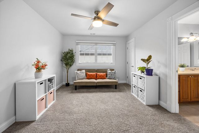 70 S Parkway Drive, Naperville, IL 60540