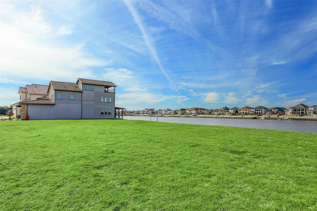 2530 Beacon Circle, League City, TX 77573