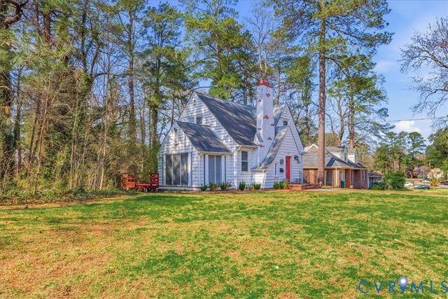 1758 Monticello St, Petersburg, VA 23805