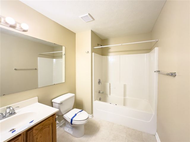 1309 Sandstone Dr, South Fayette, PA 15057