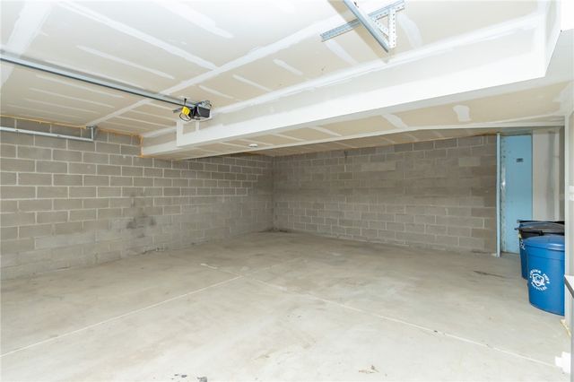 1309 Sandstone Dr, South Fayette, PA 15057