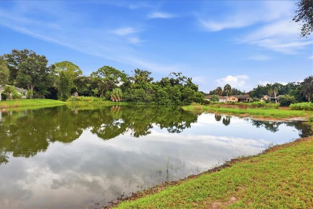 2714 FEIFFER CIRCLE, Sarasota, FL 34235