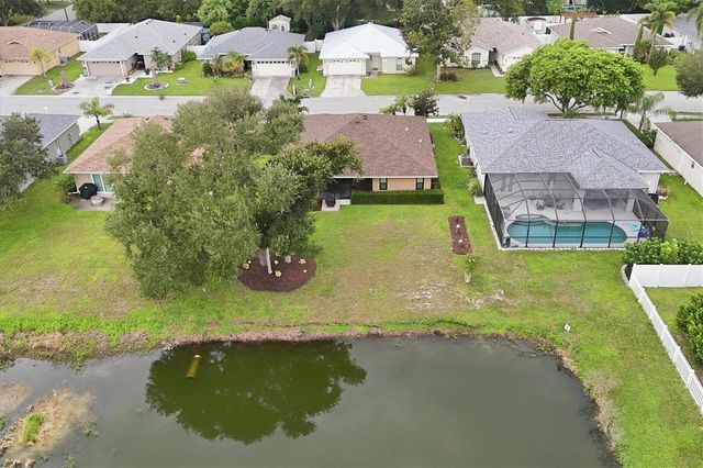 2714 FEIFFER CIRCLE, Sarasota, FL 34235