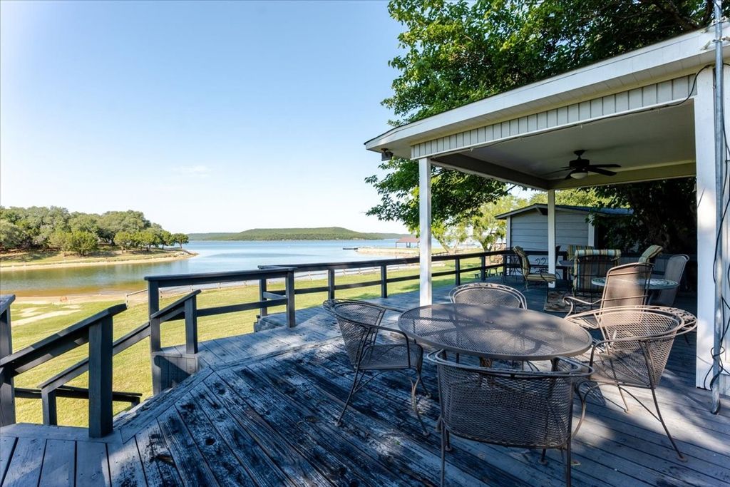 2334 Sanbar Road 22, Possum Kingdom Lake, TX 76449