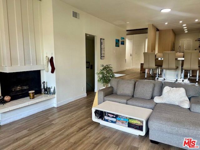 7217 Marina Pacifica Drive, Long Beach, CA 90803