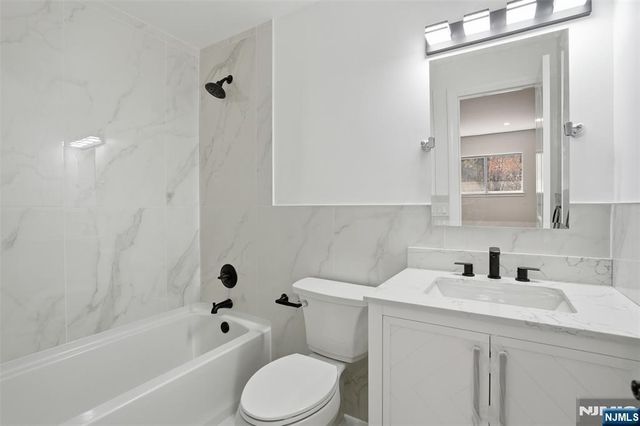 170 Knickerbocker Road, Englewood, NJ 07631