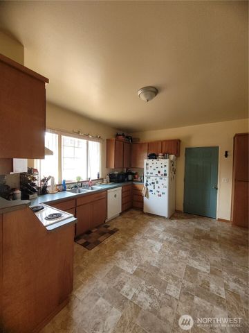 616 S Race Street, Port Angeles, WA 98362