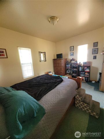 616 S Race Street, Port Angeles, WA 98362