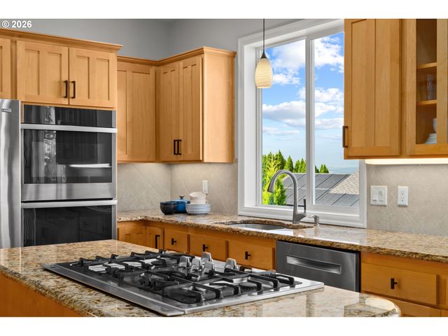 18733 Sw MARKO Ln, Beaverton, OR 97007