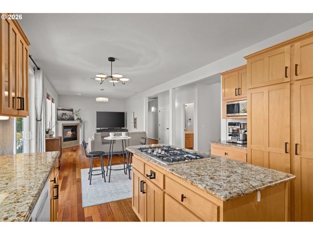 18733 Sw MARKO Ln, Beaverton, OR 97007