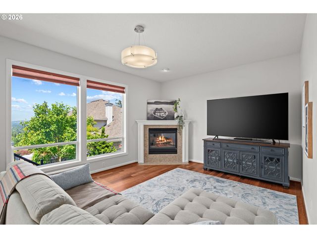 18733 Sw MARKO Ln, Beaverton, OR 97007