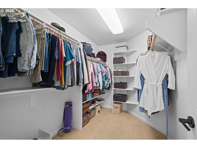 18733 Sw MARKO Ln, Beaverton, OR 97007