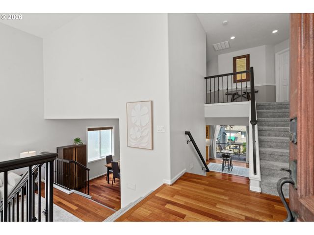 18733 Sw MARKO Ln, Beaverton, OR 97007