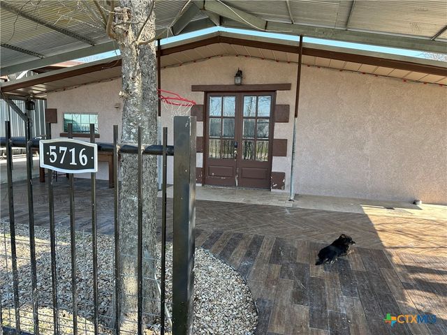 5716 Avenue C, Heidenheimer, TX 76501