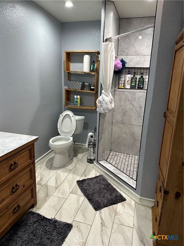 5716 Avenue C, Heidenheimer, TX 76501