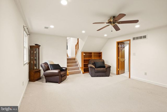 8522 TYSONS CT, Vienna, VA 22182