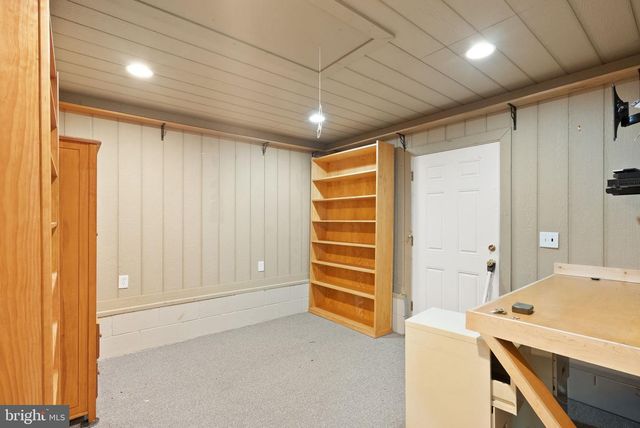 8522 TYSONS CT, Vienna, VA 22182