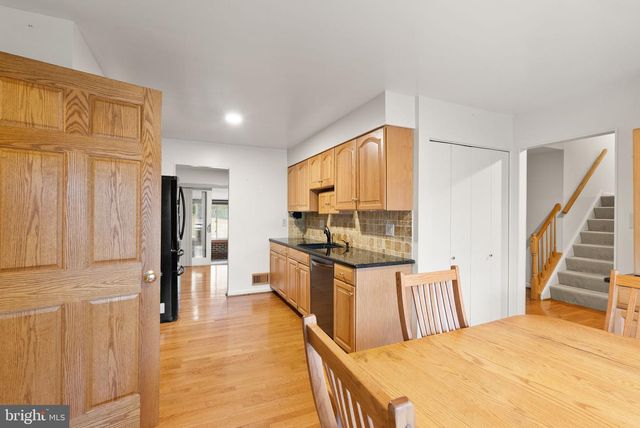 8522 TYSONS CT, Vienna, VA 22182