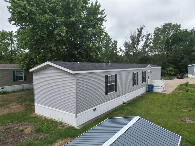 9020 4 Winds Lane, West Olive, MI 49460