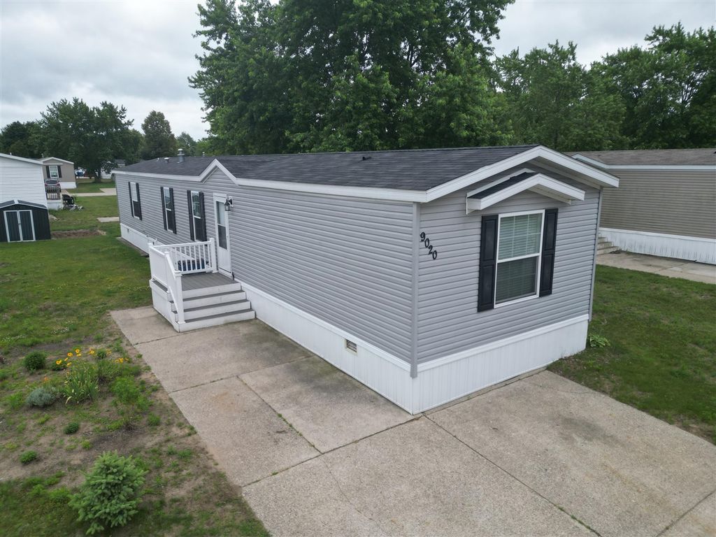 9020 4 Winds Lane, West Olive, MI 49460