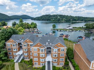 10 Hayestown Road 2-9, Danbury, CT 06811