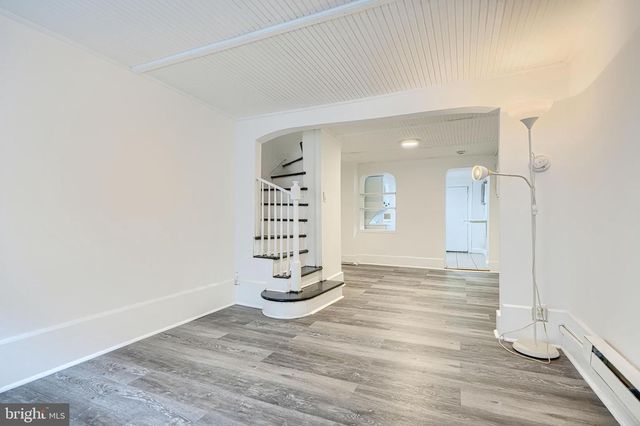 2015 SPARK CT, Baltimore, MD 21231