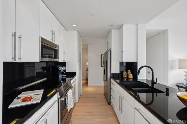 1 Daniel Burnham Court 912, San Francisco, CA 94109