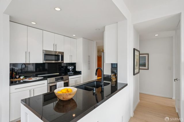 1 Daniel Burnham Court 912, San Francisco, CA 94109