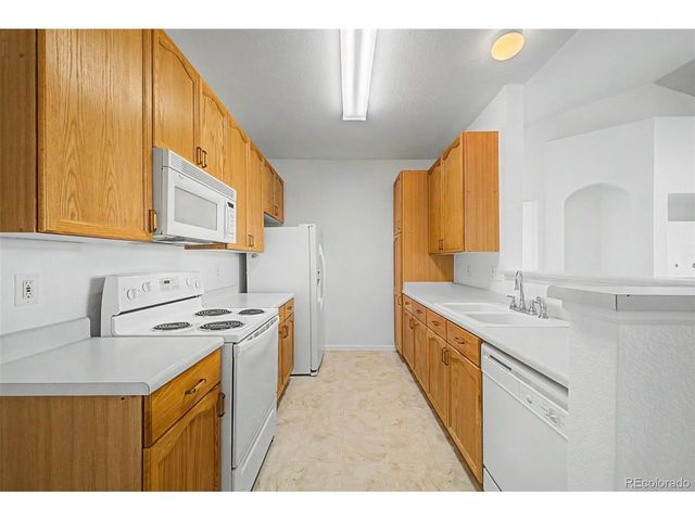 14323 E 1st Dr 302, Aurora, CO 80011